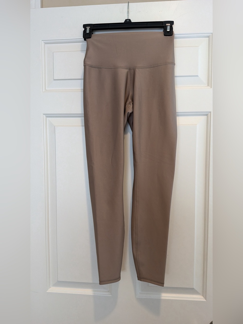 Alo airlift legging tan beige size xs